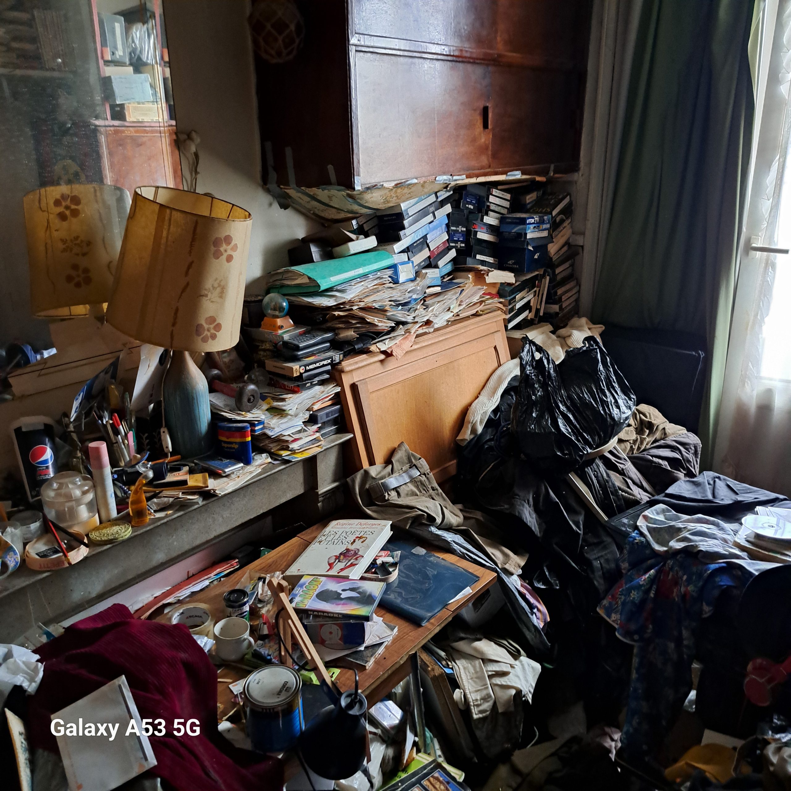 Nettoyage et désinfection : enjeux après la découverte tardive d'un corps 20250127 Chambre Balcon 2 Scaled